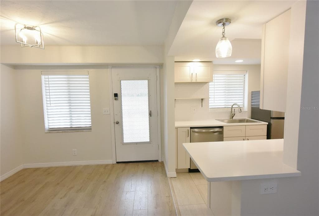 3751 S SCHOOL AVENUE # 26, SARASOTA, FL 34239 — zdjęcie 4