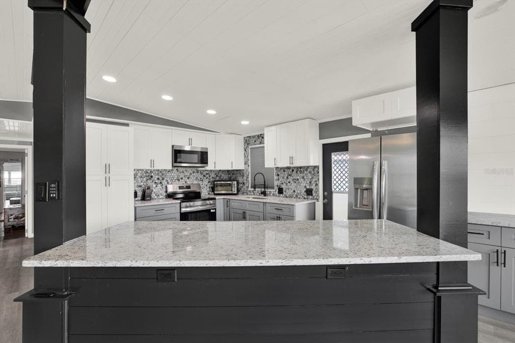 8431 MOONLIGHT AVENUE, BROOKSVILLE, FL 34613 — zdjęcie 3