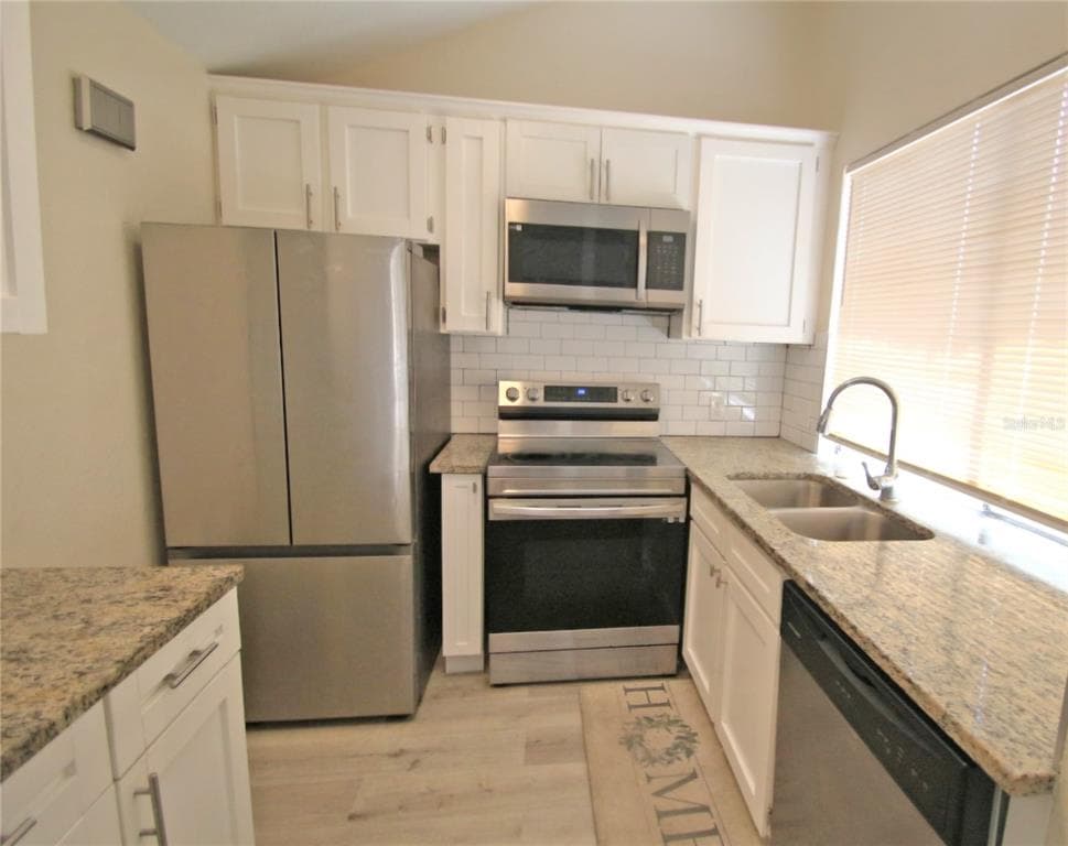 12217 SADDLE STRAP ROW, HUDSON, FL 34667 — zdjęcie 2