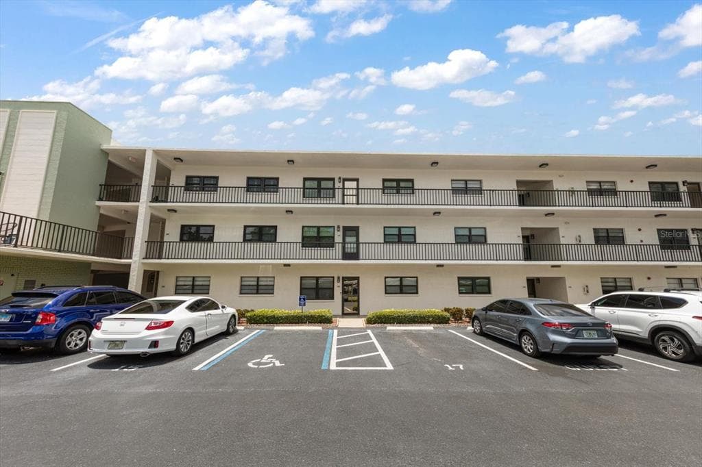 5980 TERRACE PARK DRIVE N # 310, ST PETERSBURG, FL 33709 — zdjęcie 2