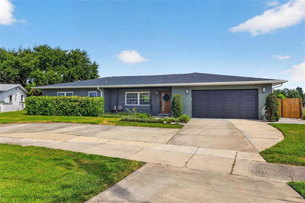 2101 37TH STREET N, ST PETERSBURG, FL 33713 — zdjęcie 2