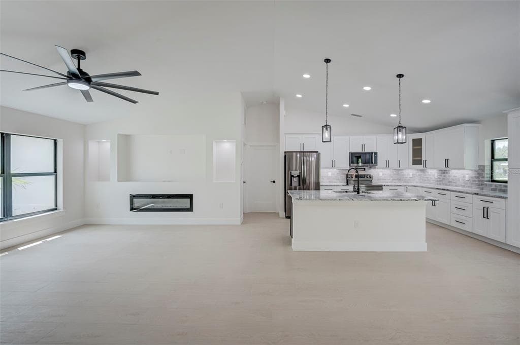 7042 GROVE BOULEVARD, PUNTA GORDA, FL 33982 — zdjęcie 3