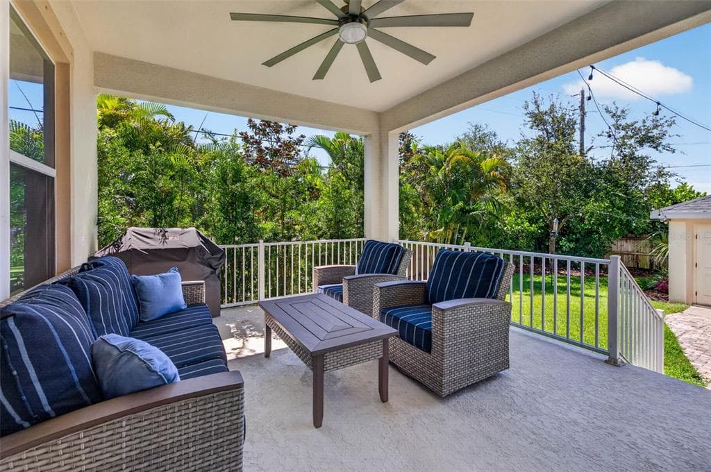 293 18TH AVENUE S, ST PETERSBURG, FL 33705 — zdjęcie 3