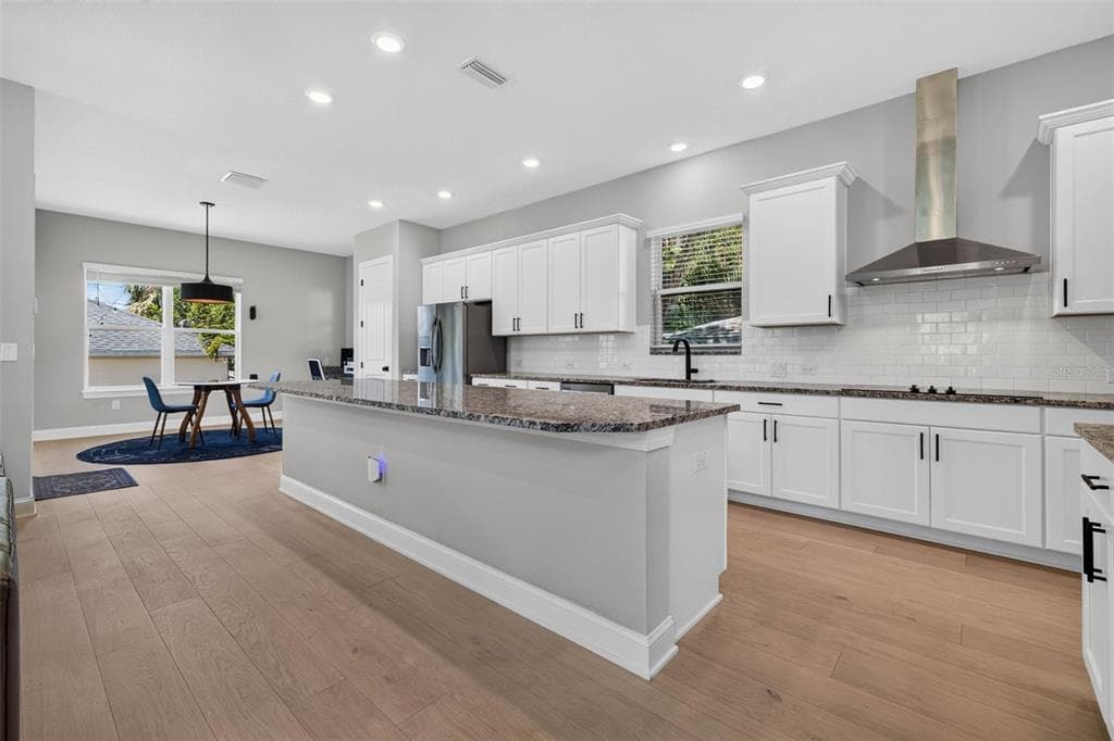 293 18TH AVENUE S, ST PETERSBURG, FL 33705 — zdjęcie 5