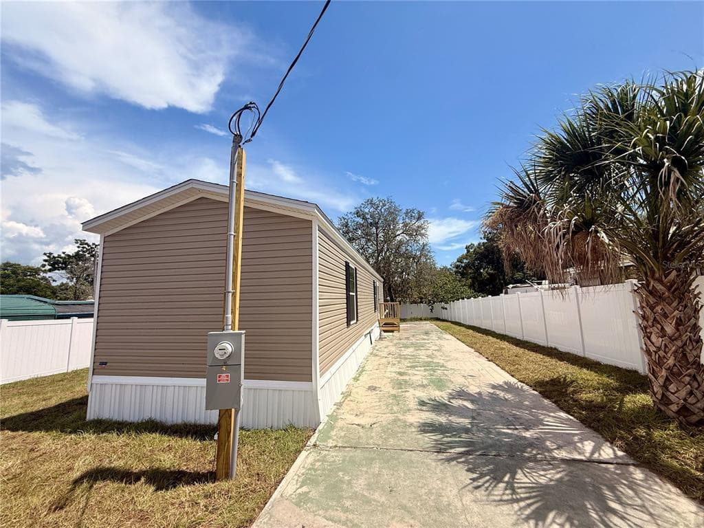 9024 KOSIMO STREET, NEW PORT RICHEY, FL 34654