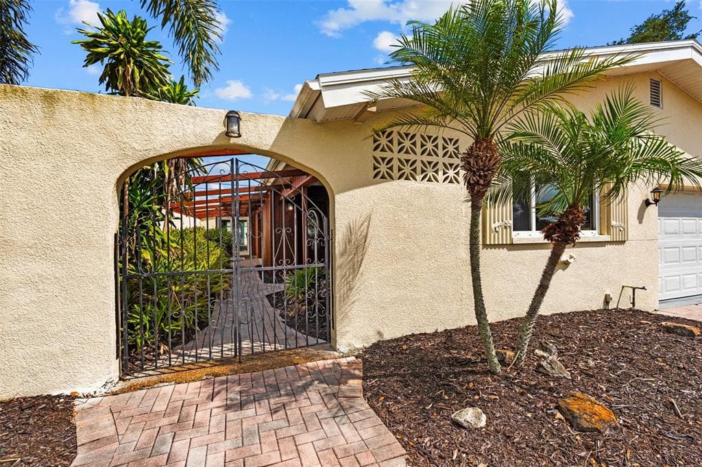 10472 ORANGE BLOSSOM LANE, SEMINOLE, FL 33772 — zdjęcie 3