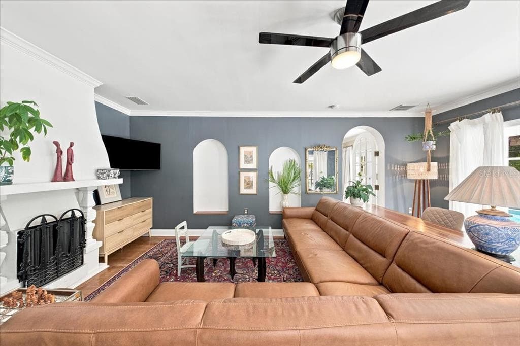 222 26TH AVENUE S, ST PETERSBURG, FL 33705 — zdjęcie 4