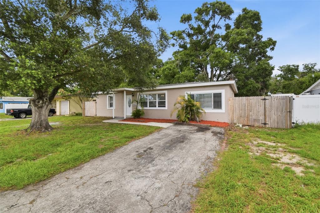 8331 55TH STREET N, PINELLAS PARK, FL 33781 — zdjęcie 3