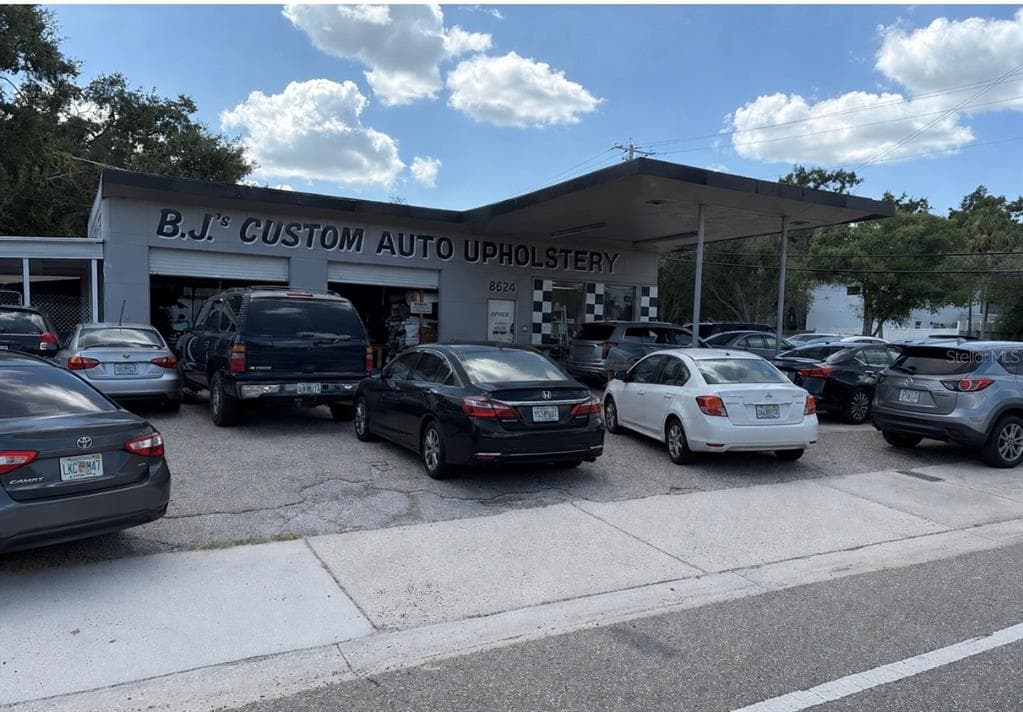 8624 N FLORIDA AVENUE, TAMPA, FL 33604