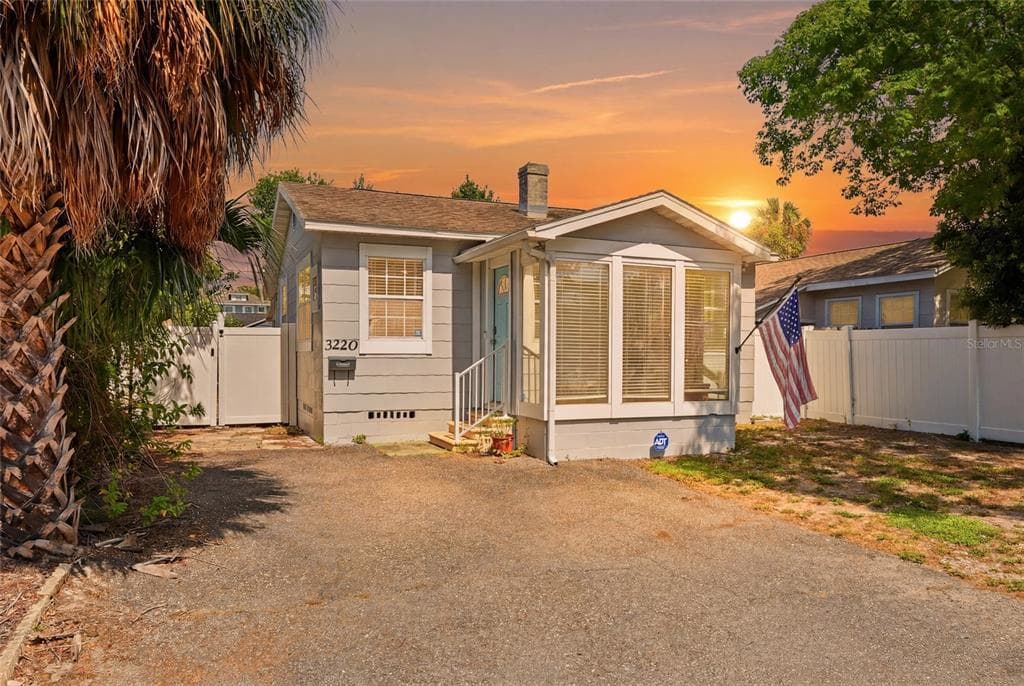 3220 16TH STREET N, ST PETERSBURG, FL 33704