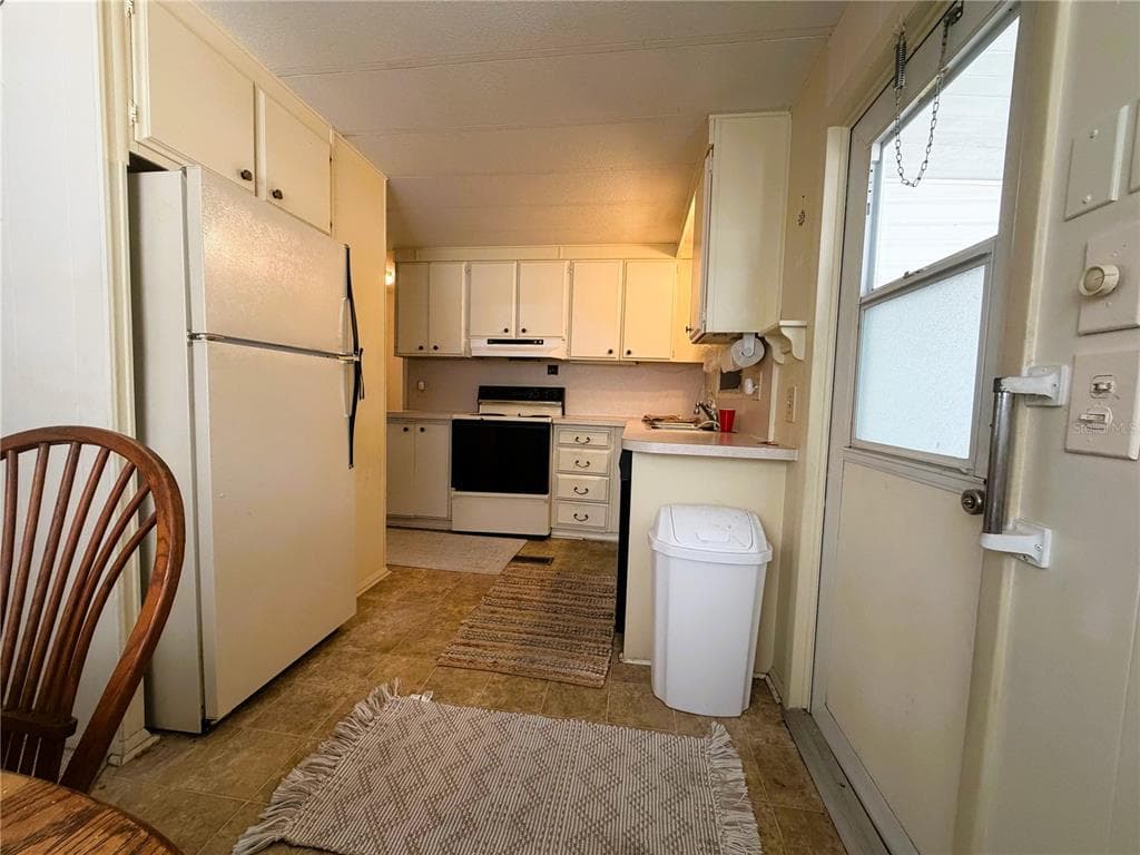 209 JACARANDA DRIVE, LEESBURG, FL 34748 — zdjęcie 4