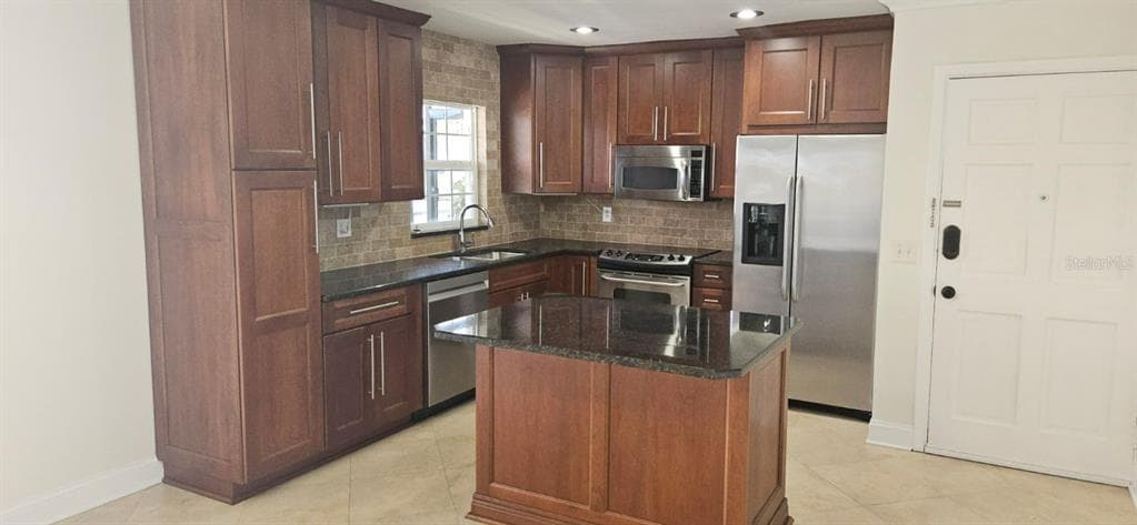 8822 BAY POINTE DRIVE # 203, TAMPA, FL 33615 — zdjęcie 4