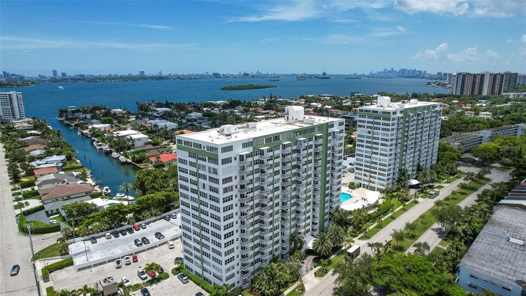 2150 SANS SOUCI BOULEVARD # #C402, NORTH MIAMI, FL 33181 — zdjęcie 2