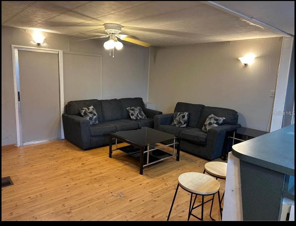 5271 77TH STREET N, ST PETERSBURG, FL 33709 — zdjęcie 4