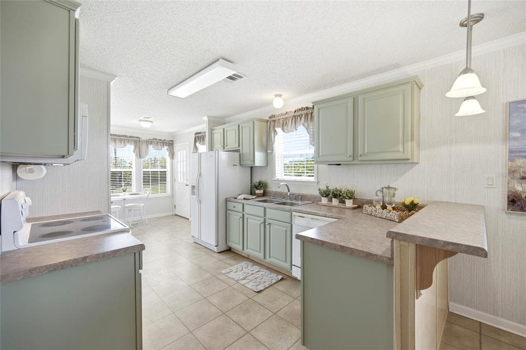 2 HOLLAND DRIVE # 39E, PUNTA GORDA, FL 33950 — zdjęcie 2