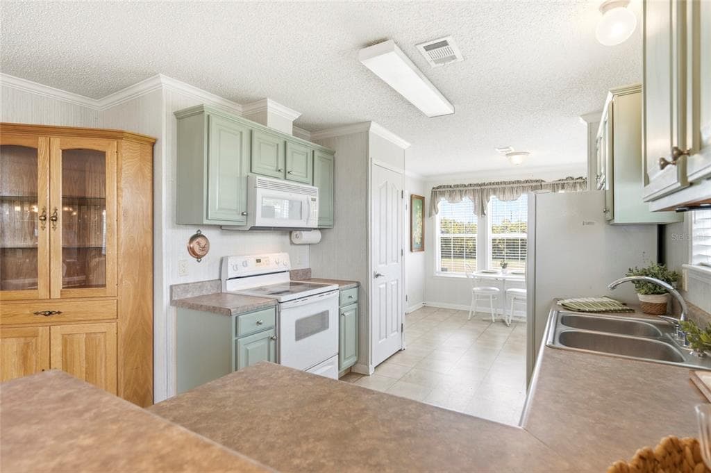 2 HOLLAND DRIVE # 39E, PUNTA GORDA, FL 33950 — zdjęcie 5