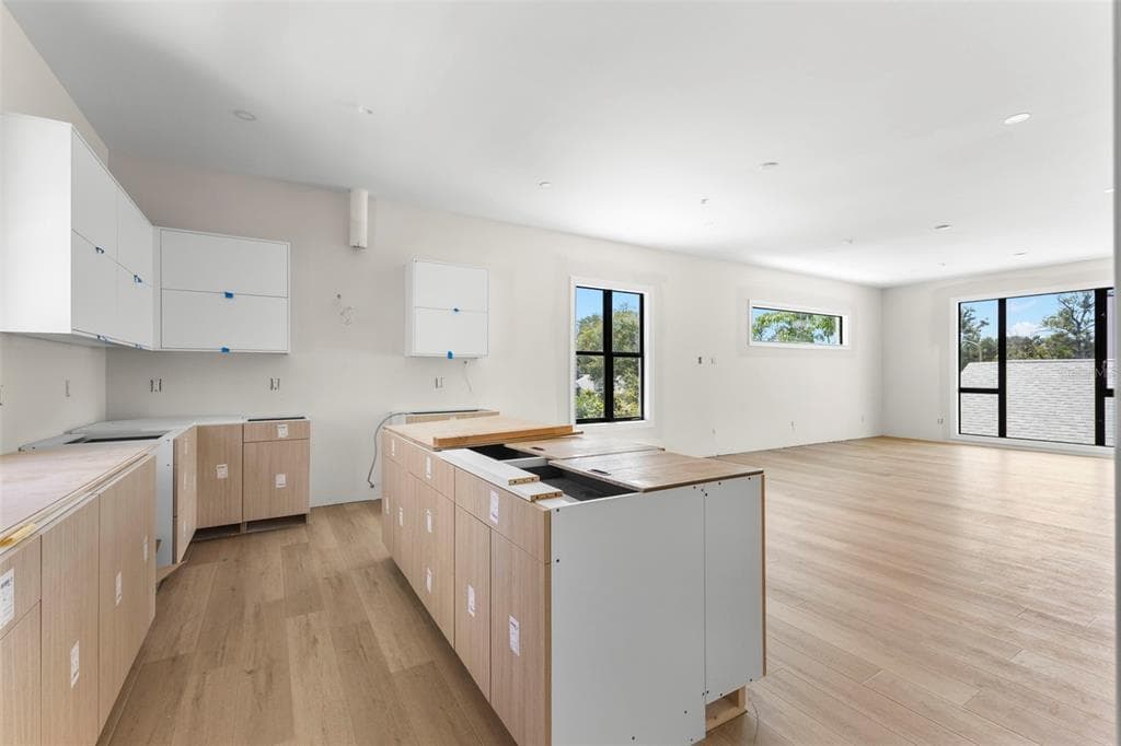 368 14TH STREET N, ST PETERSBURG, FL 33705 — zdjęcie 5