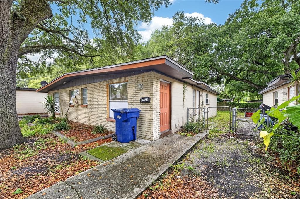 8726 & 8728 N 48TH STREET, TAMPA, FL 33617 — zdjęcie 3