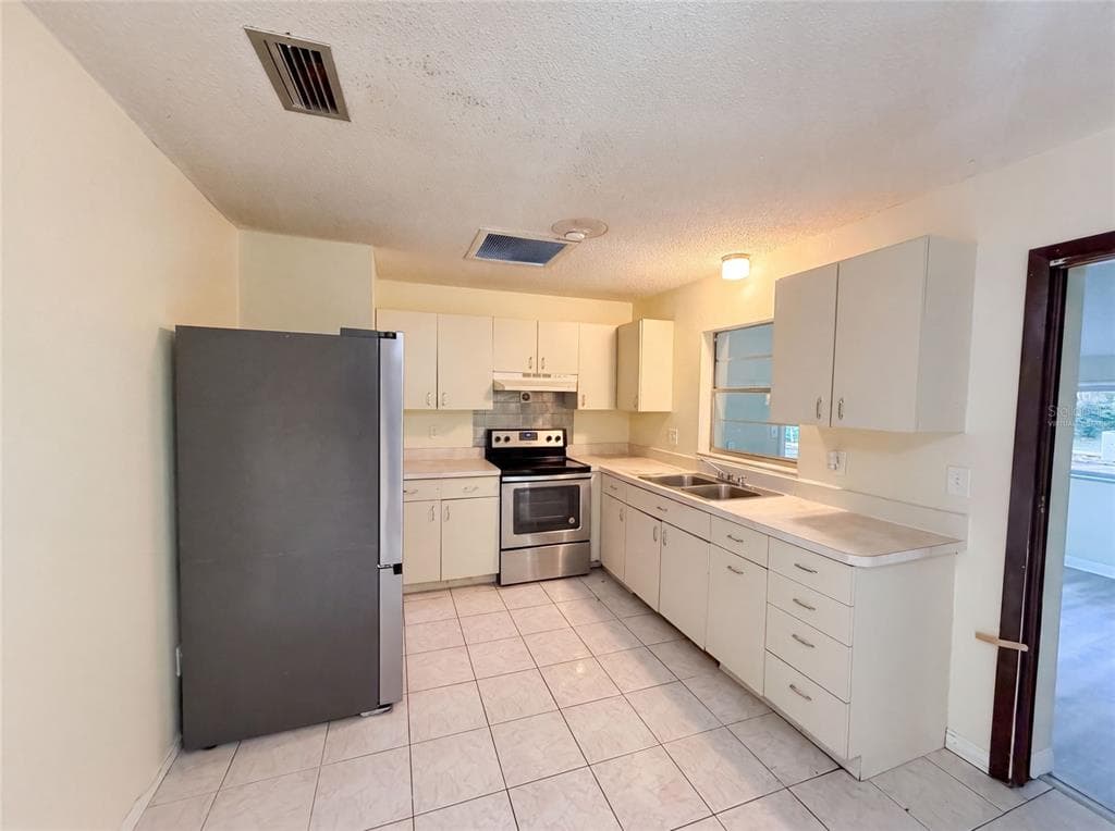 722 VIRGINIA LANE, APOPKA, FL 32703 — zdjęcie 2
