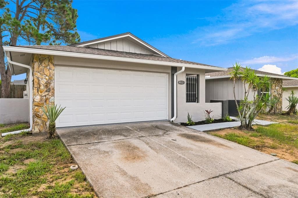 8022 IDLEBRIAR LANE, PORT RICHEY, FL 34668 — zdjęcie 2