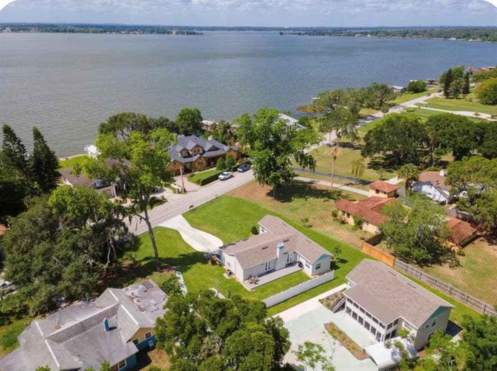 1357 LAKESHORE DRIVE # 3, MOUNT DORA, FL 32757