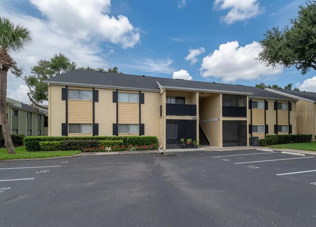 918 LAKE DESTINY ROAD # A, ALTAMONTE SPRINGS, FL 32714