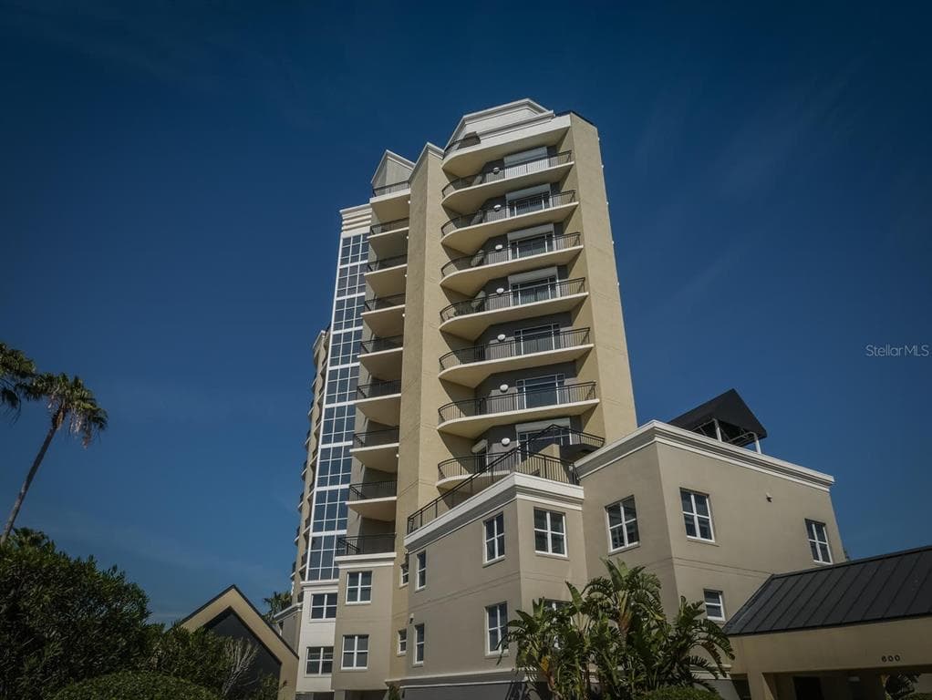 600 GARRISON COVE LANE # 2B, TAMPA, FL 33602