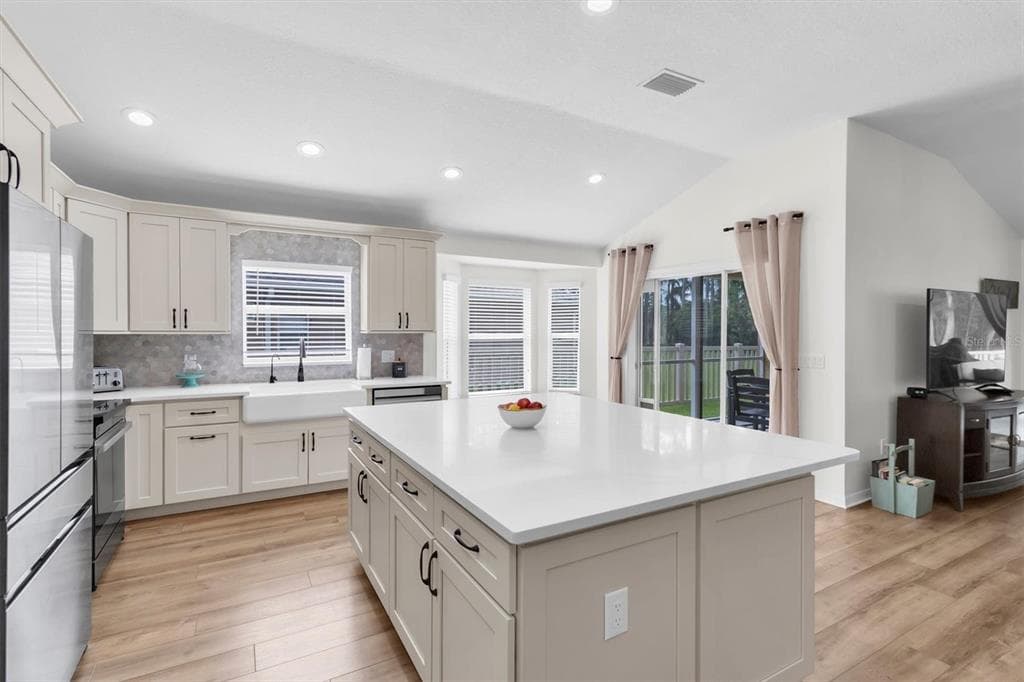 7832 BLUE SPRING DRIVE, LAND O LAKES, FL 34637 — zdjęcie 3