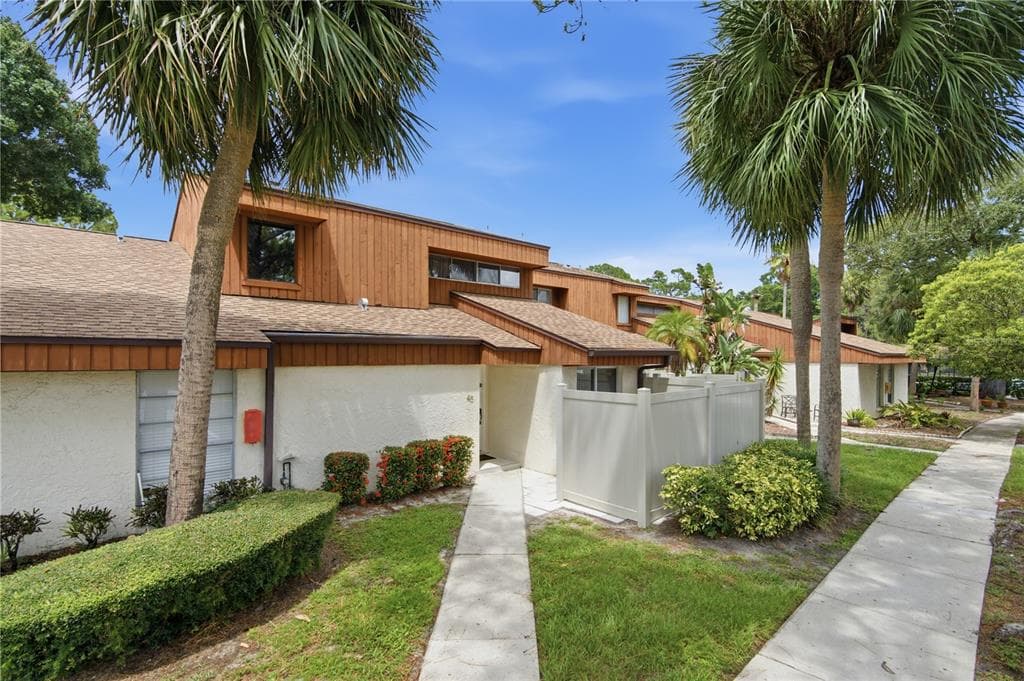 2052 SUNSET POINT ROAD # 45, CLEARWATER, FL 33765