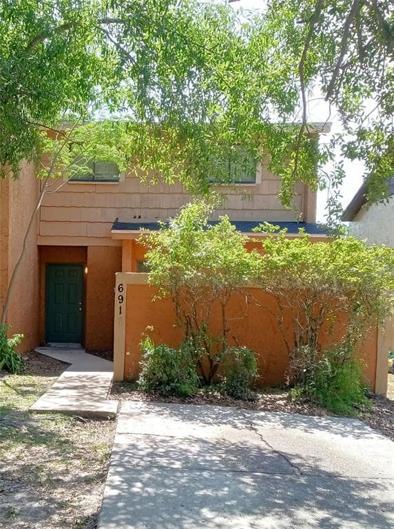 6918 TROUT STREET, TAMPA, FL 33617