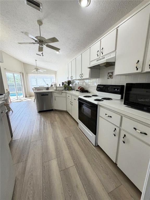 10542 MAGRATH LANE, NEW PORT RICHEY, FL 34654 — zdjęcie 4