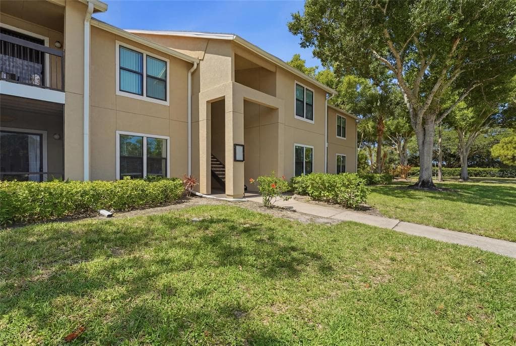 4057 CROCKERS LAKE BOULEVARD # 17, SARASOTA, FL 34238