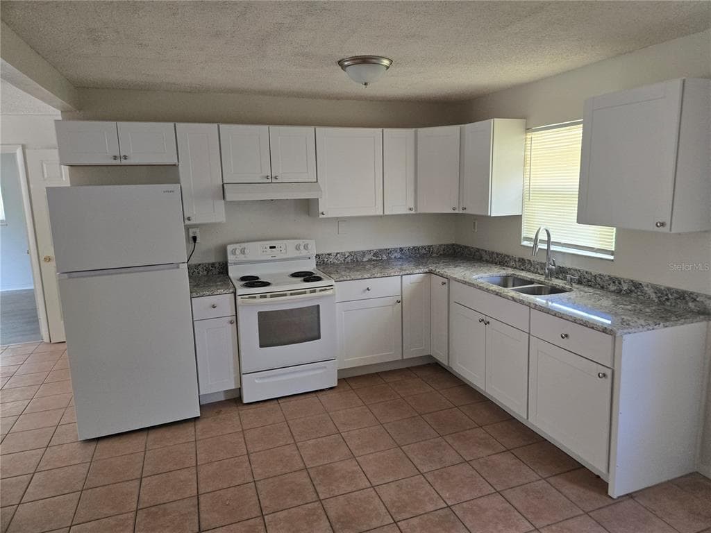843 41ST STREET S, ST PETERSBURG, FL 33711 — zdjęcie 3