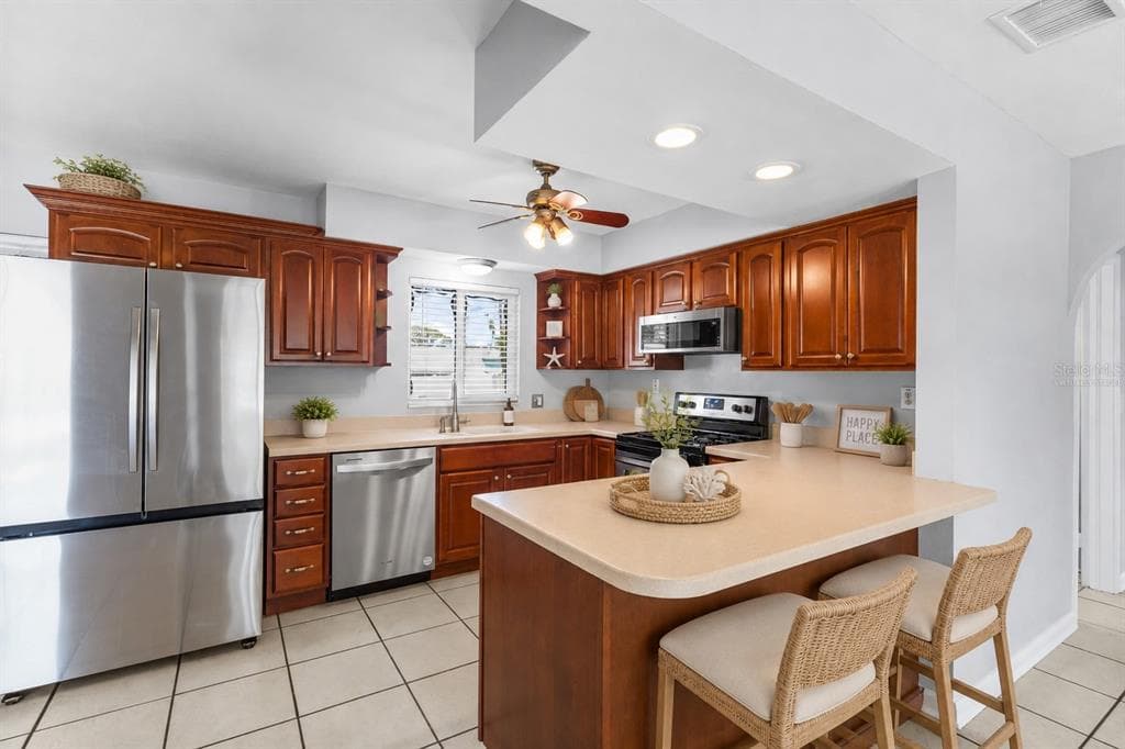 605 S FLORIDA AVENUE, TARPON SPRINGS, FL 34689 — zdjęcie 5