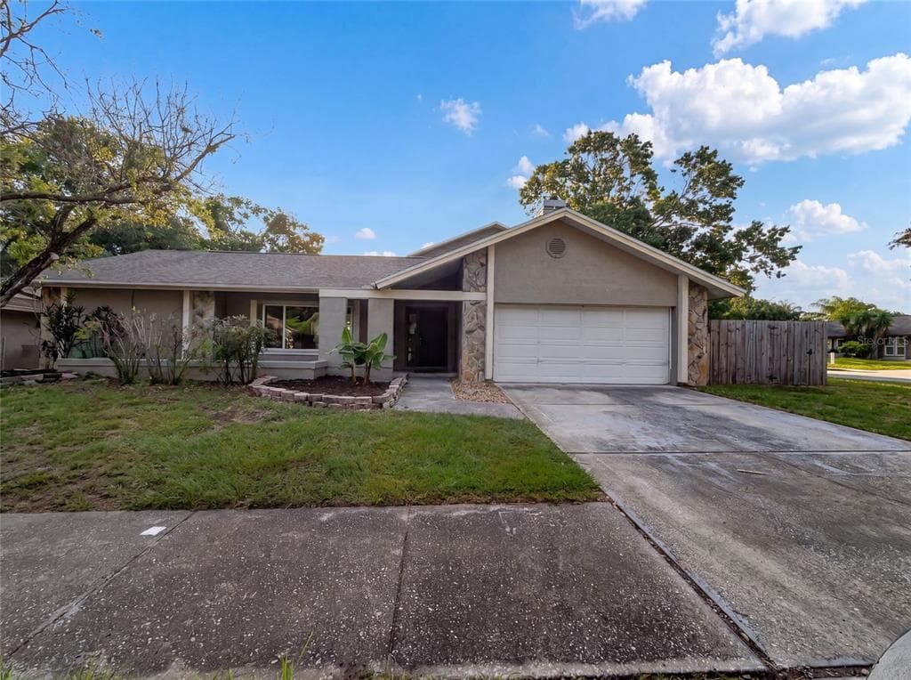 37 OSPREY STREET, SAFETY HARBOR, FL 34695