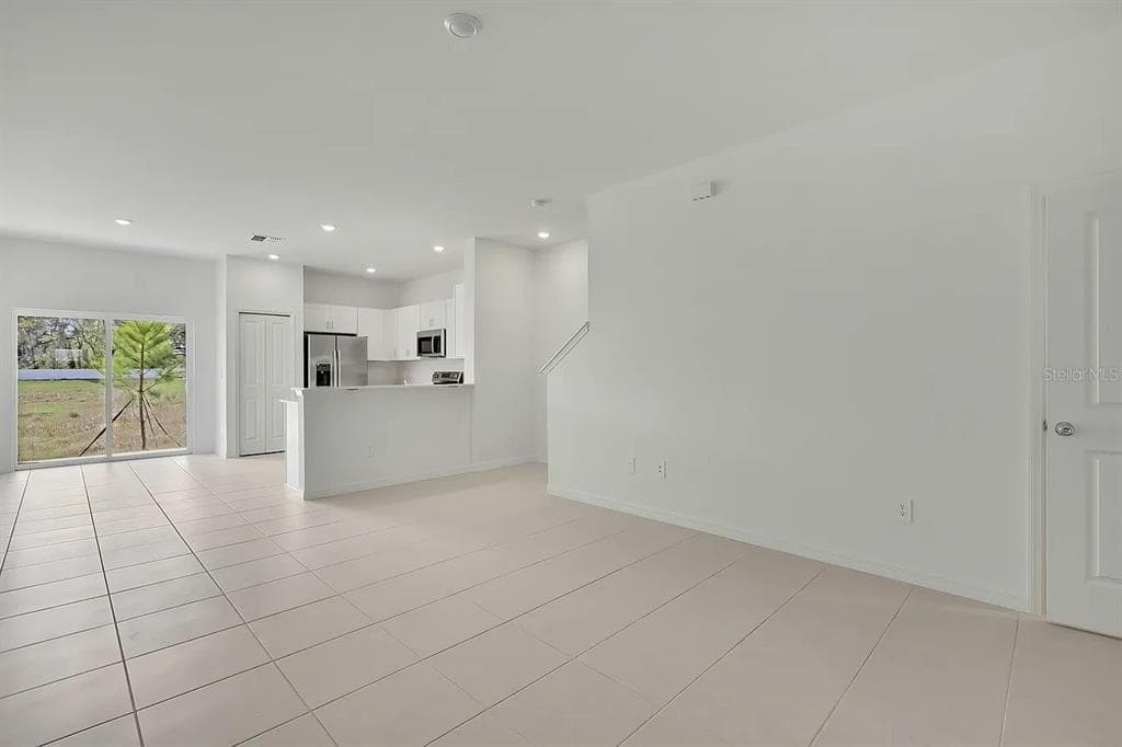 36144 RISA MICHELE STREET, ZEPHYRHILLS, FL 33541 — zdjęcie 3