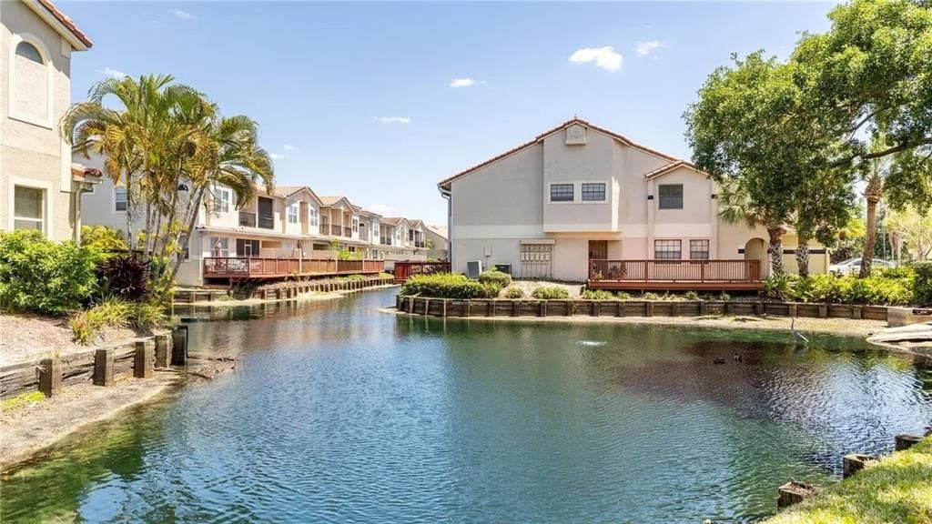 10438 SAINT TROPEZ PLACE, TAMPA, FL 33615 — zdjęcie 4