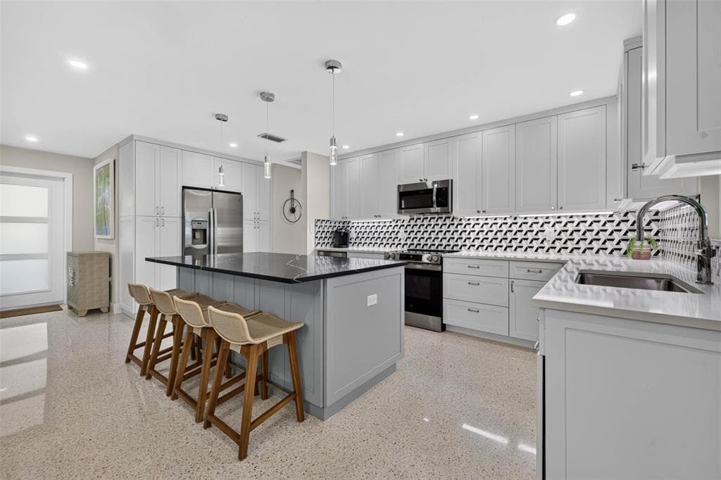 819 59TH AVENUE, ST PETE BEACH, FL 33706 — zdjęcie 5