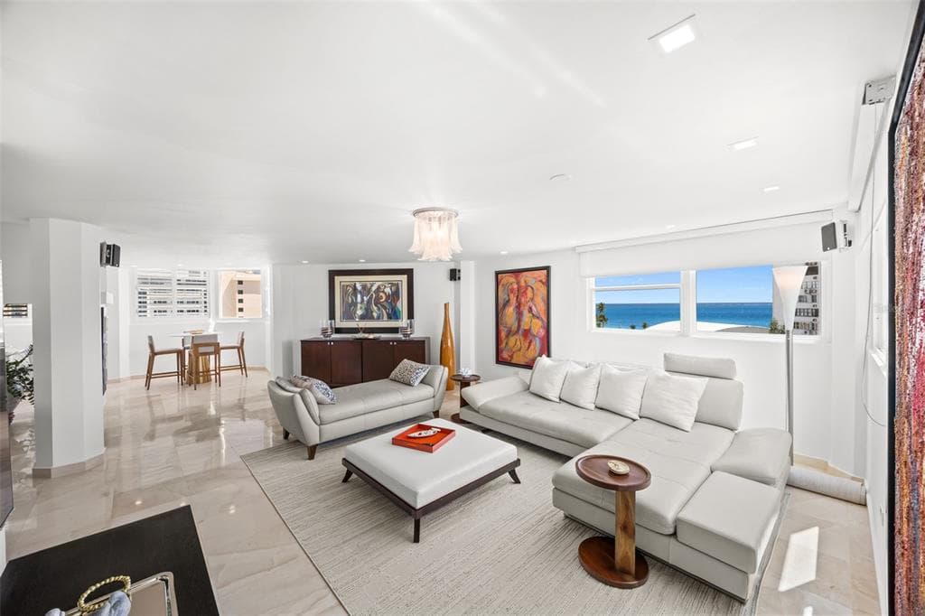 10 Rosa ISLA VERDE # PH-5, CAROLINA, PR 00979 — zdjęcie 2