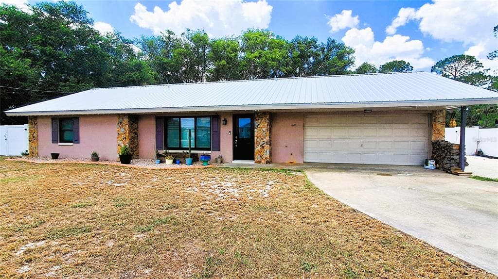 40 SE CHINICA DRIVE, SUMMERFIELD, FL 34491