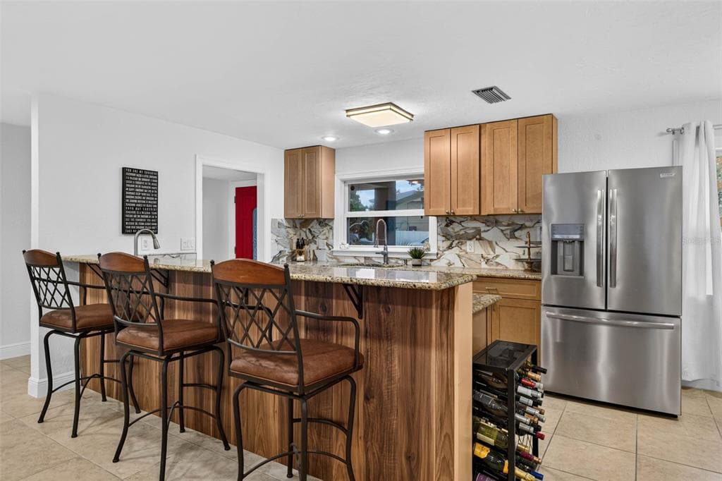 1667 N DAKOTA AVENUE NE, ST PETERSBURG, FL 33703 — zdjęcie 4