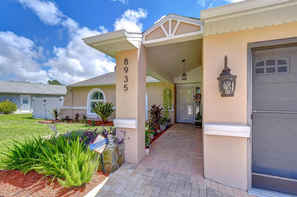 8935 RUGER DRIVE, NEW PORT RICHEY, FL 34655 — zdjęcie 2