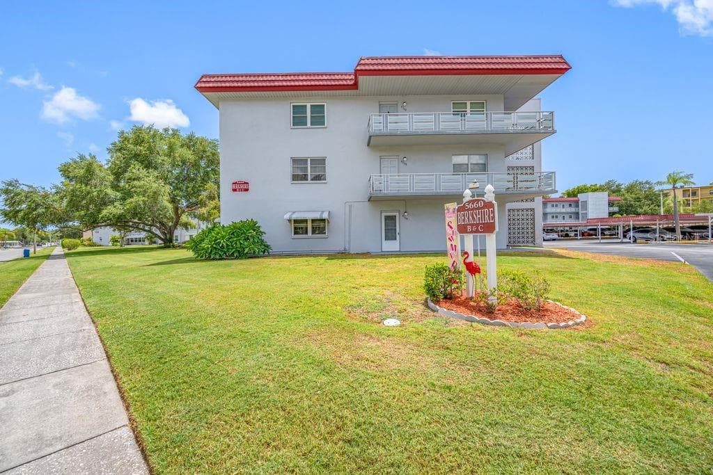 5660 80TH STREET N # B101, ST PETERSBURG, FL 33709
