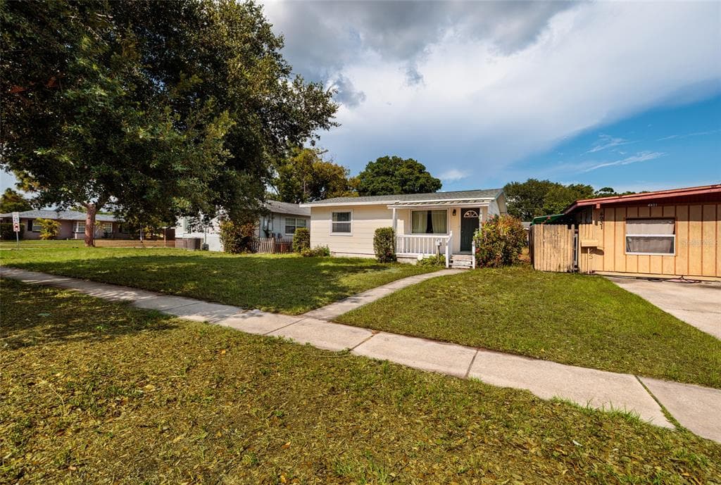 4939 DR MARTIN LUTHER KING JR STREET N, ST PETERSBURG, FL 33703