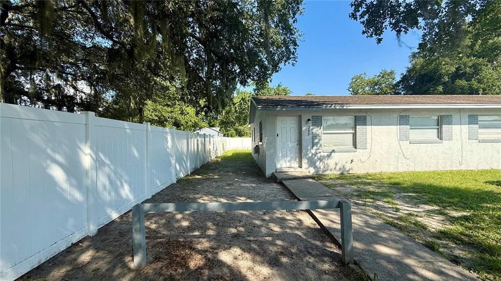 205 MILL STREET, WILDWOOD, FL 34785 — zdjęcie 2