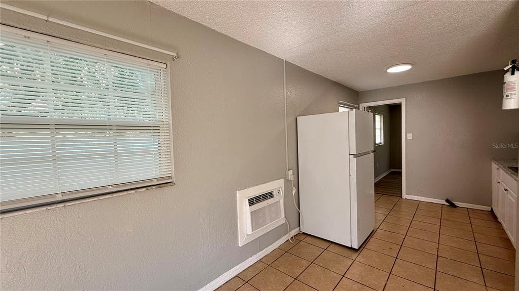 205 MILL STREET, WILDWOOD, FL 34785 — zdjęcie 3