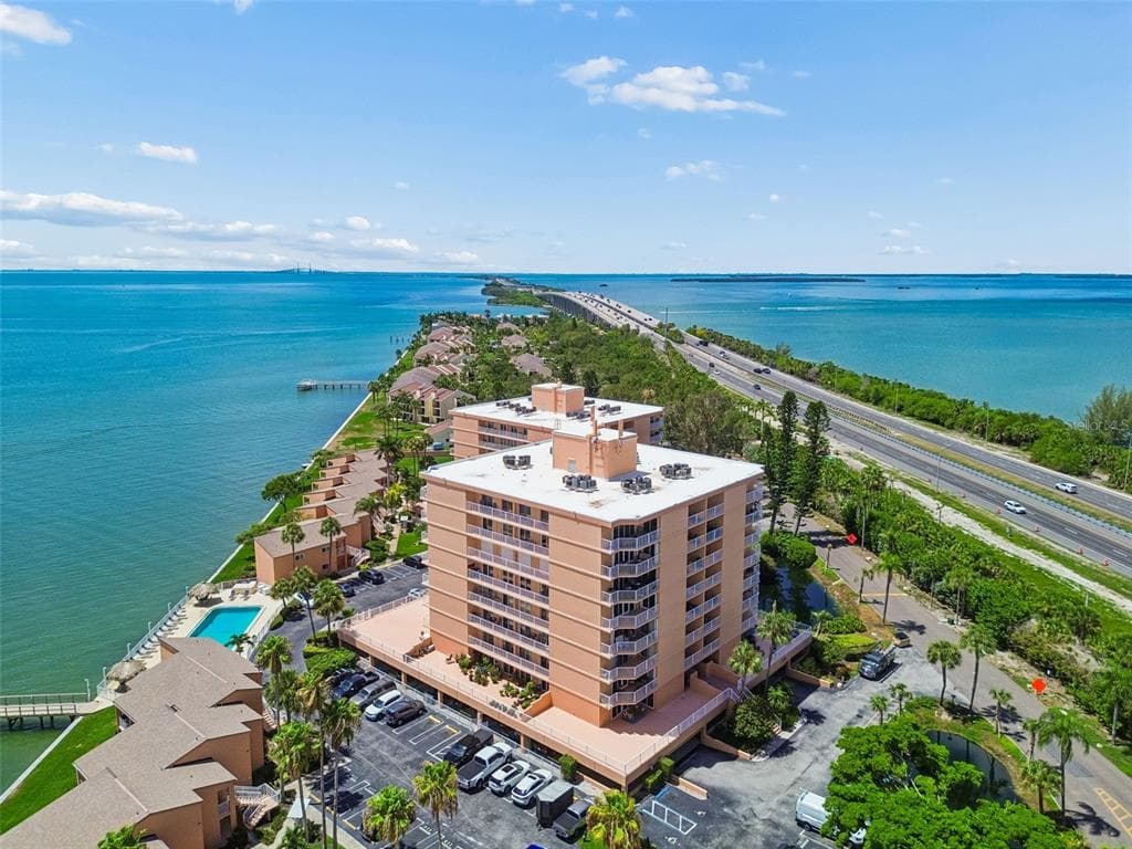 7430 SUNSHINE SKYWAY LANE S # 201, ST PETERSBURG, FL 33711