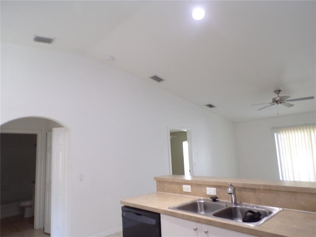 385 SUNFLOWER STREET # A, PUNTA GORDA, FL 33982 — zdjęcie 4