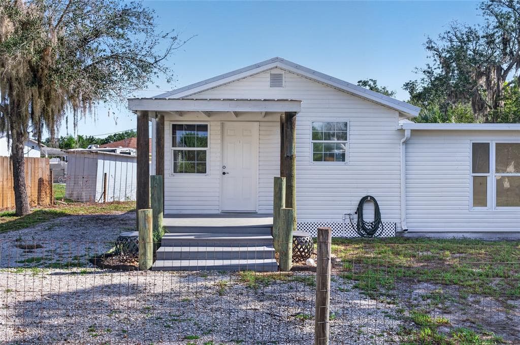 8024 HILLMAN AVENUE, PUNTA GORDA, FL 33982 — zdjęcie 4