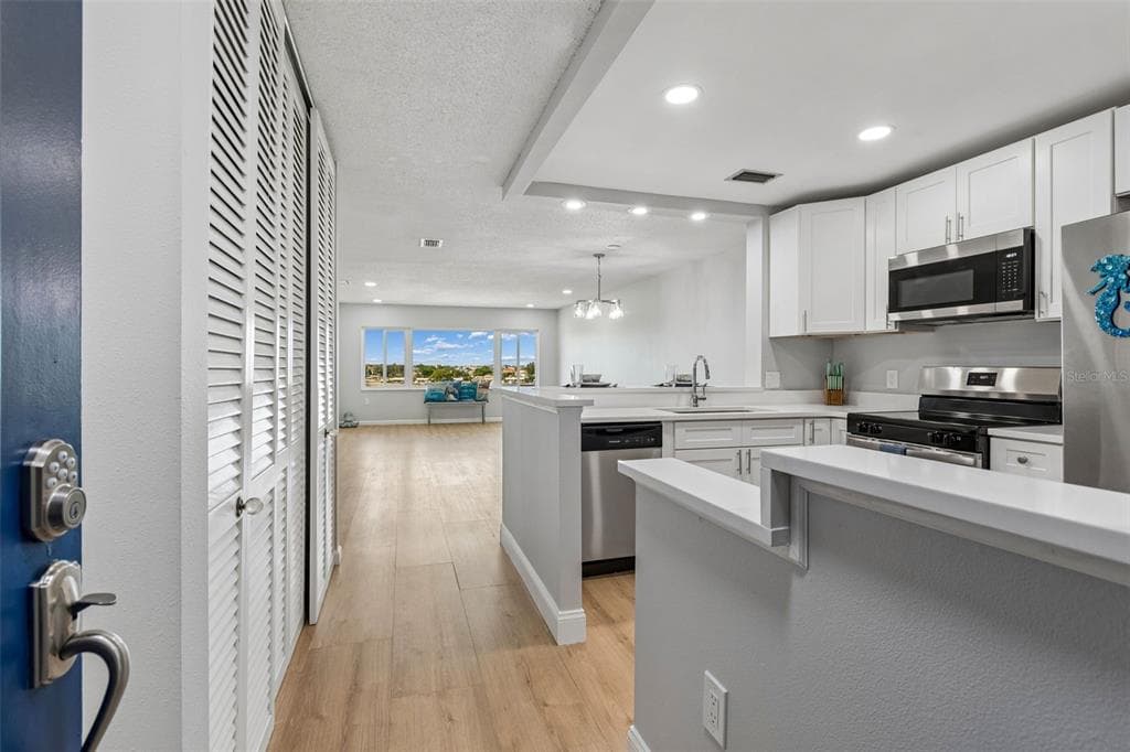 100 BLUFF VIEW DRIVE # 509C, BELLEAIR BLUFFS, FL 33770 — zdjęcie 5
